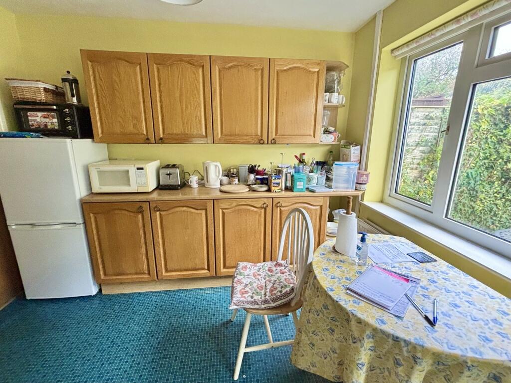 Kitchen/ dining room