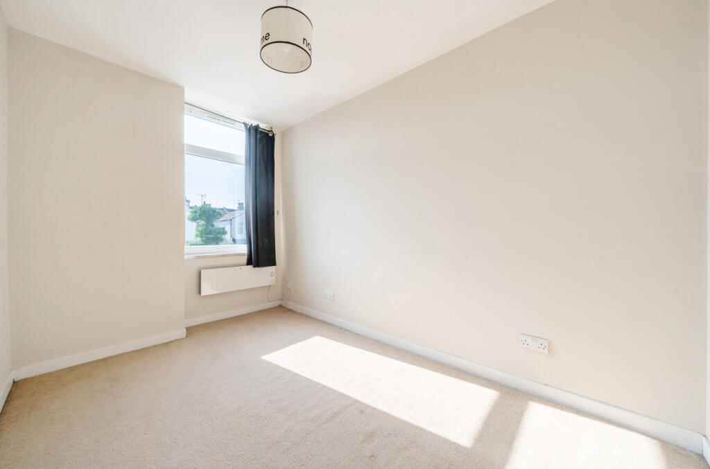 1331671-7-6883c54...