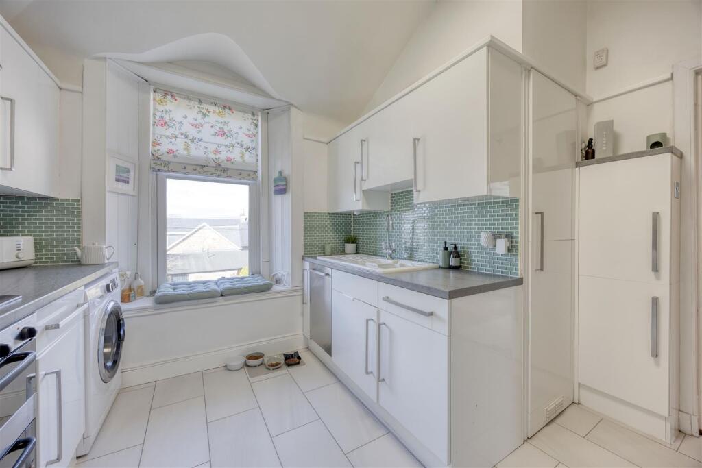 3_HEATH_AVE_LENZIE_016.JPEG