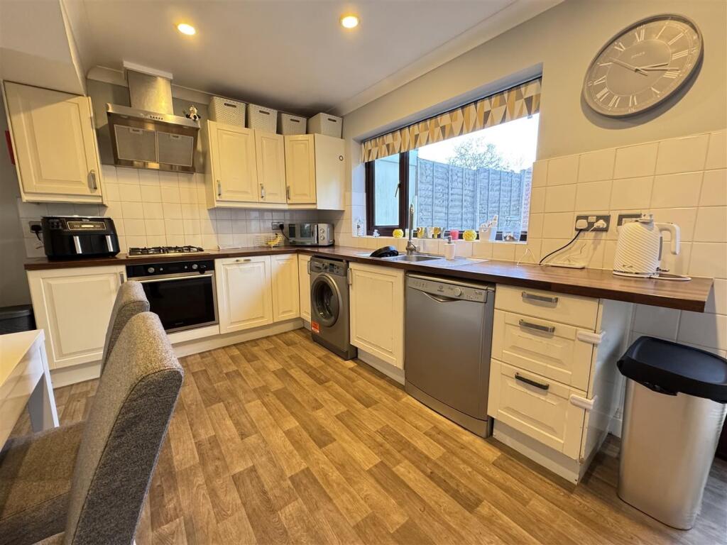 IMG_1693 (Large).JPG