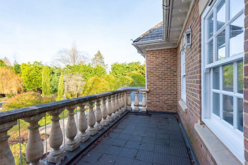 Principal Terrace/Balcony