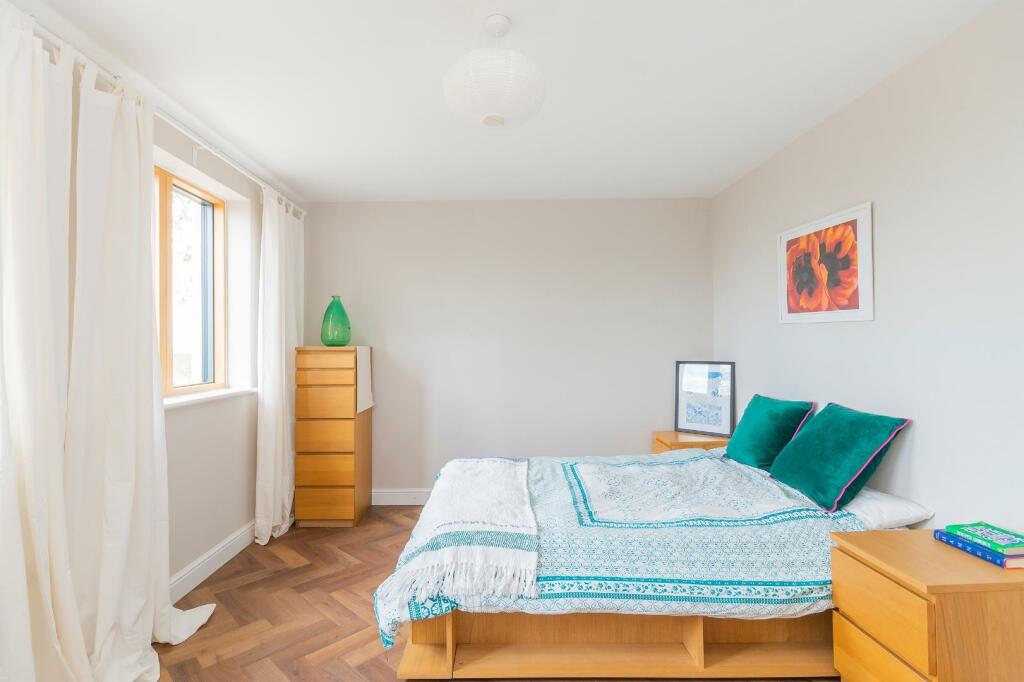 SEILILRETAW421 - Bedroom B.jpg