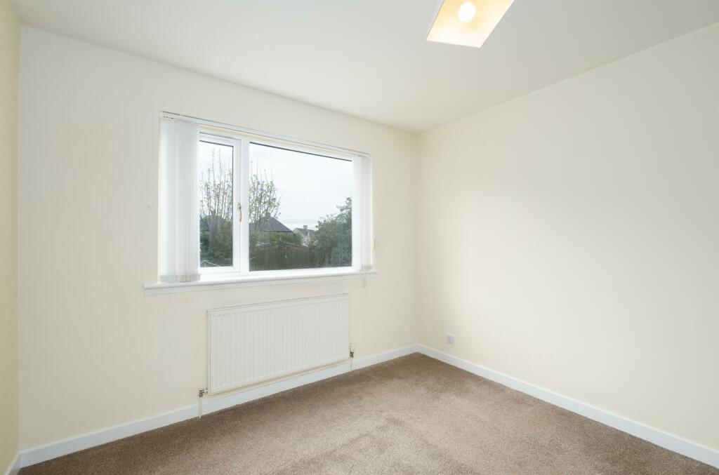022-8 Lawhill Rd Law ML8 5JQ.jpg