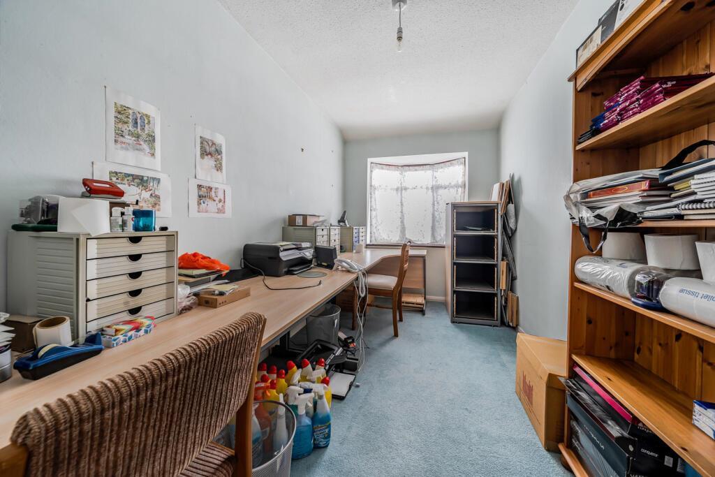 Davidson Frost-Wellings, DFW, Winscombe Way, Bedro