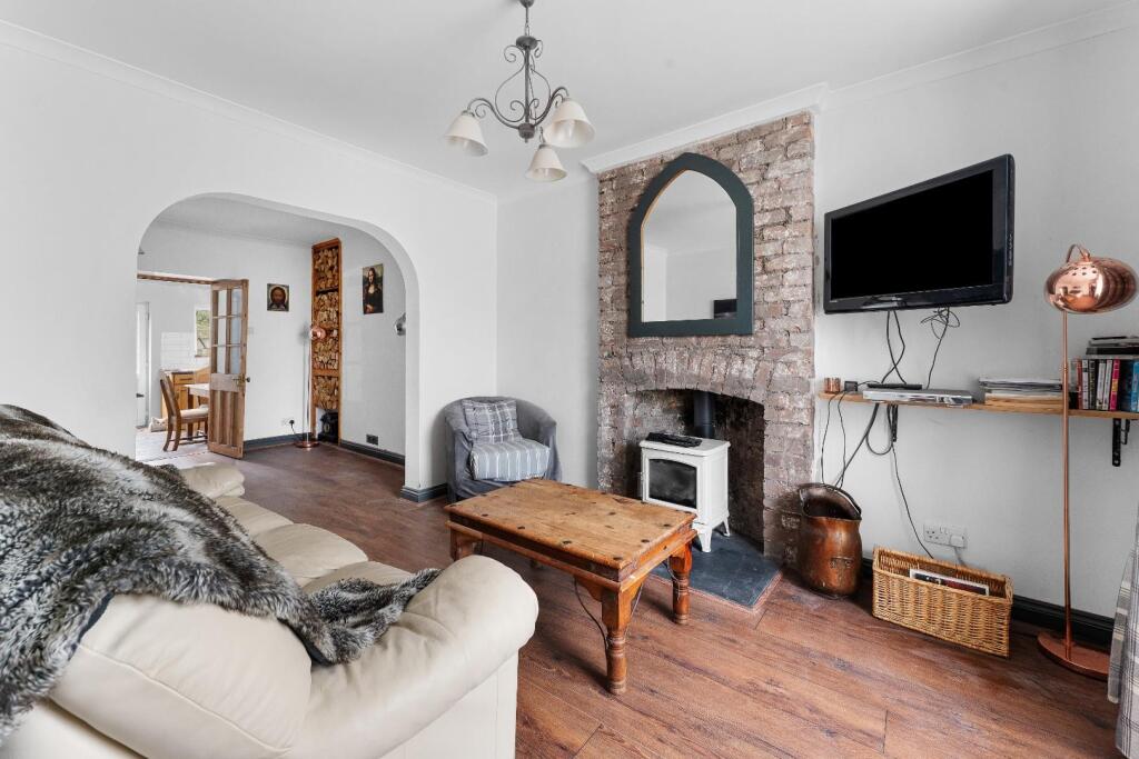 15 North End Road, Yatton, BS49 4AL 2.jpg