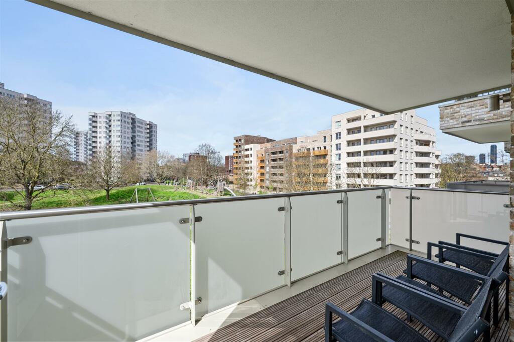 AR - Habington Road - Balcony3.jpg