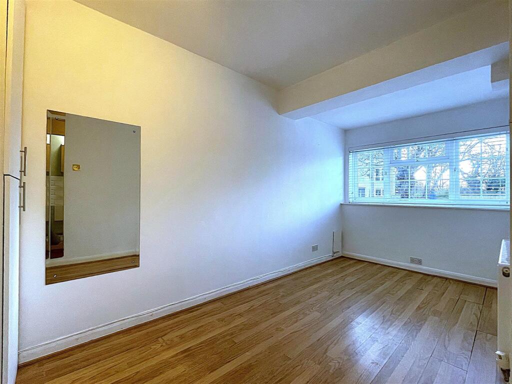 Bedroom5.jpg