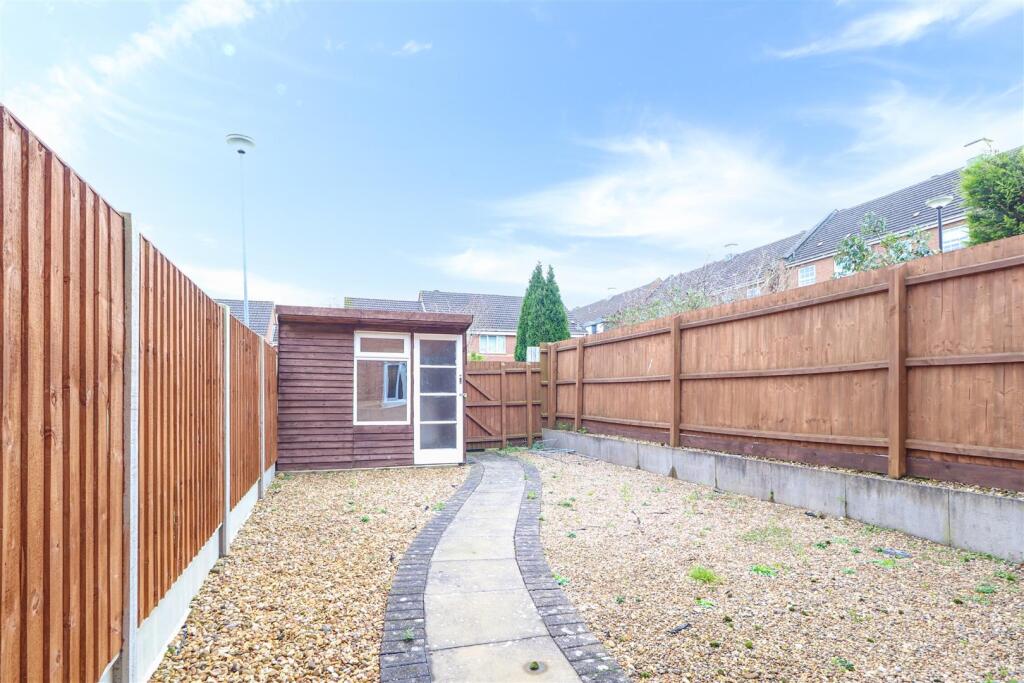 24 Rodyard Way-5 copy.jpg