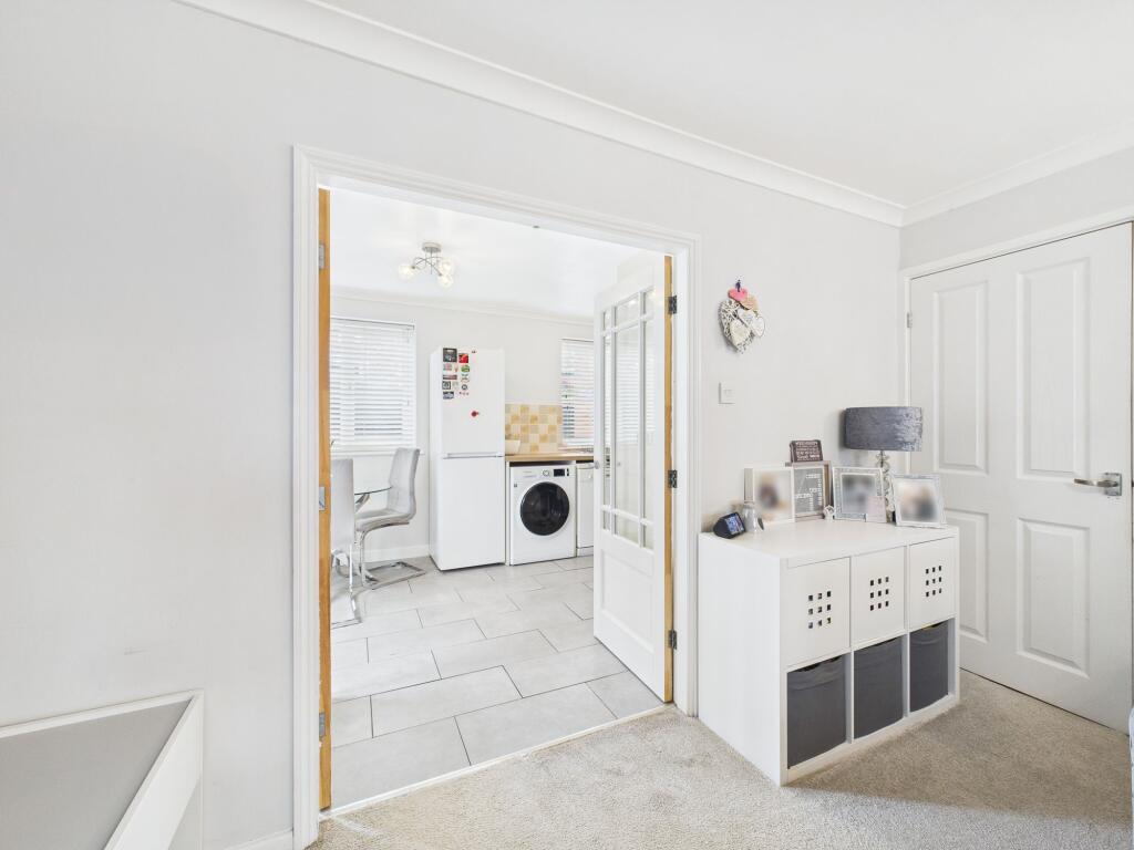 Lounge into Breakfast Kitchen