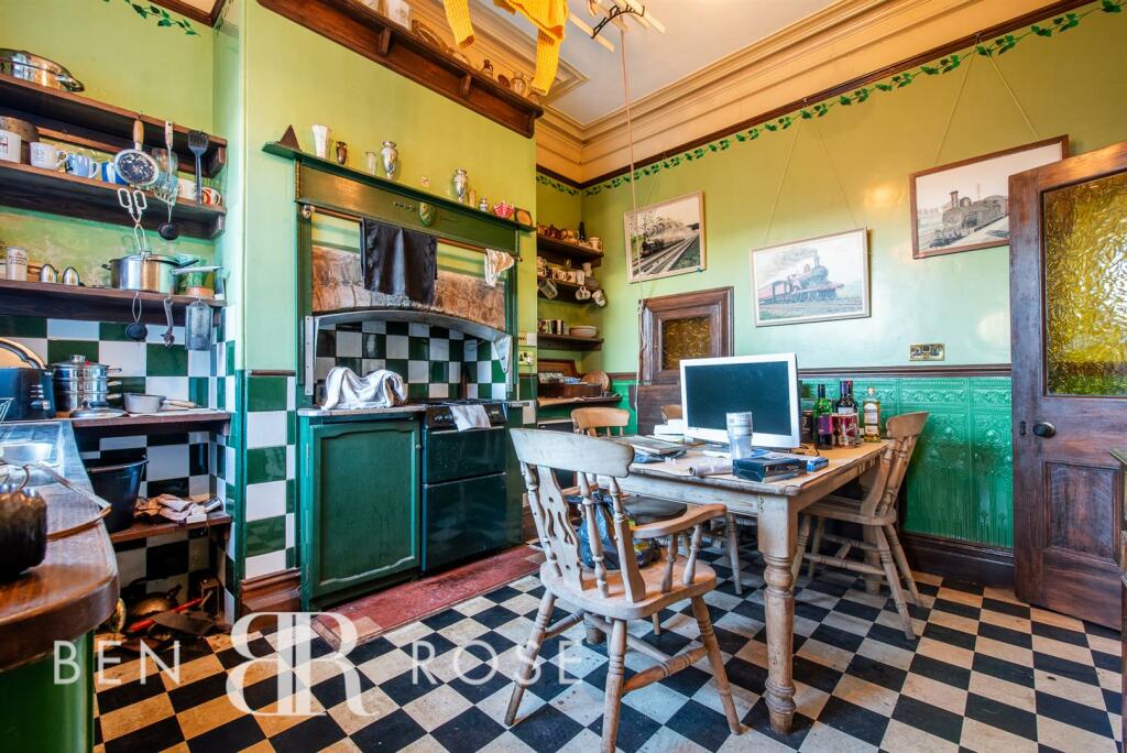 Kitchen/Breakfast Room