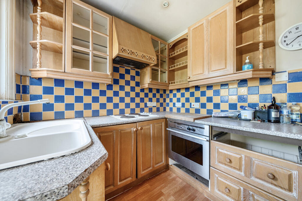 1305638-16-6842cf...