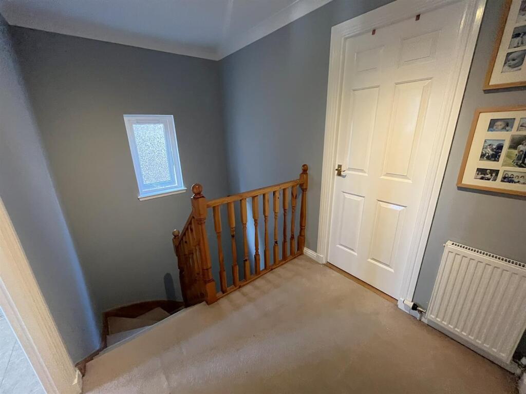 STAIRCASE &amp; LANDING