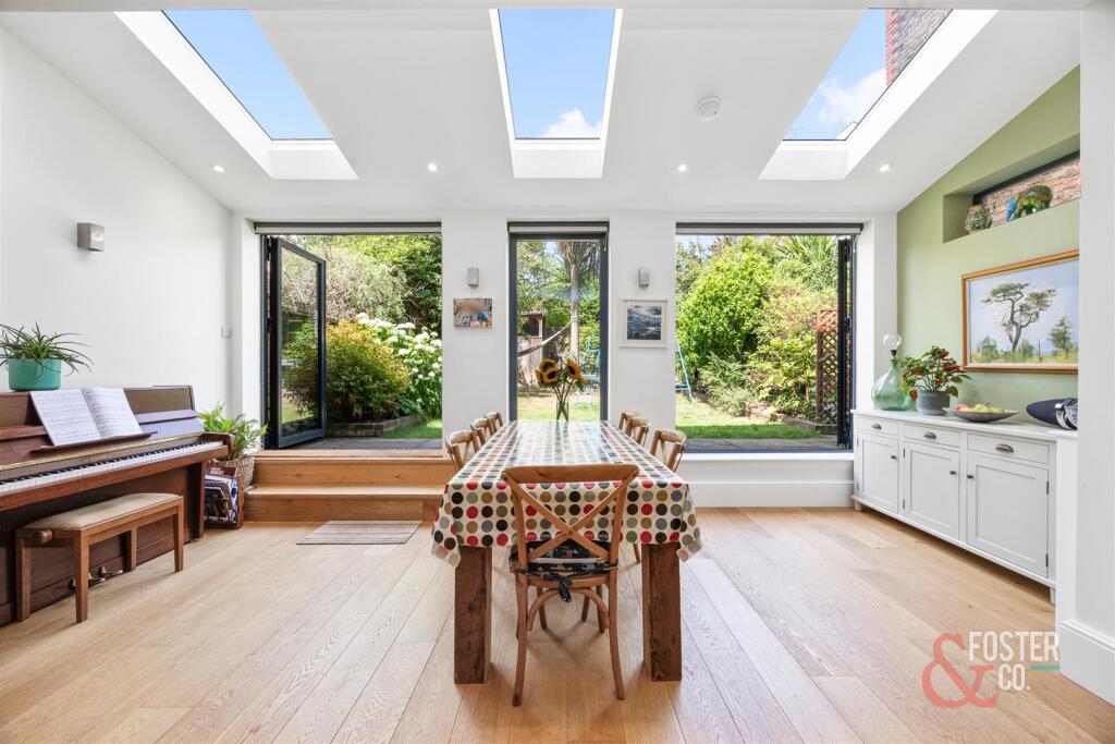 Wilbury Crescent, 6 _008.JPG