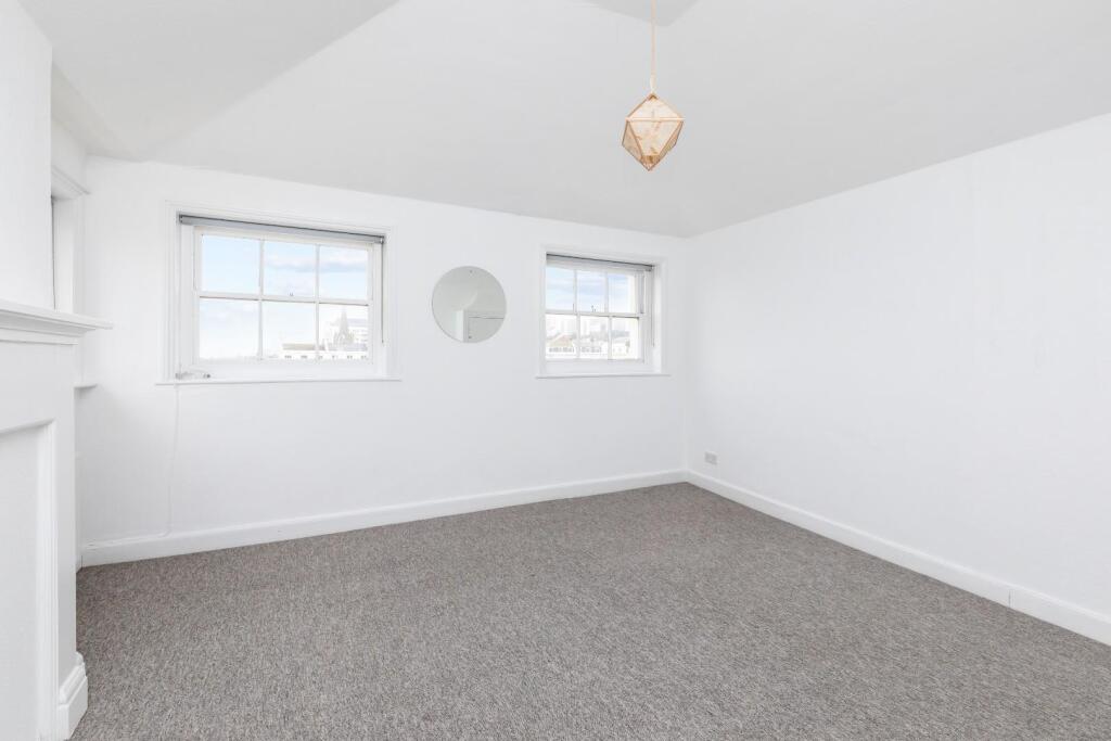 Flat 18-10.jpg