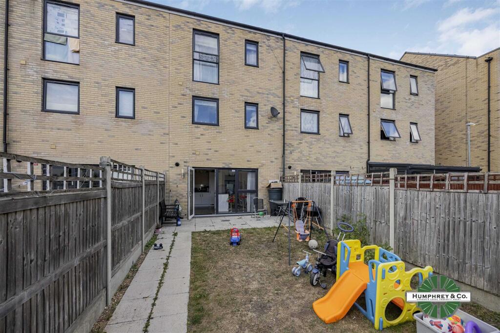 70 Ager Avenue -018.JPG