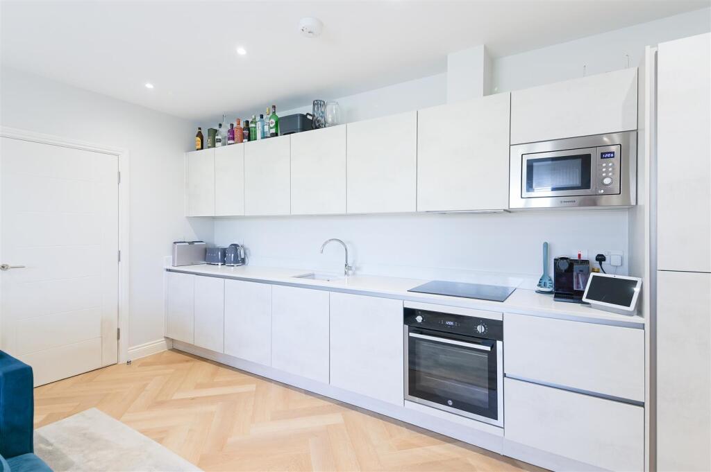 CHARTHAM HOUSE,6 - (3).jpg