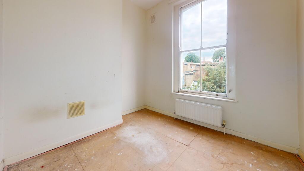 Flat B, 33 Bouverie Road, Stoke Newington, London, N16 0AH