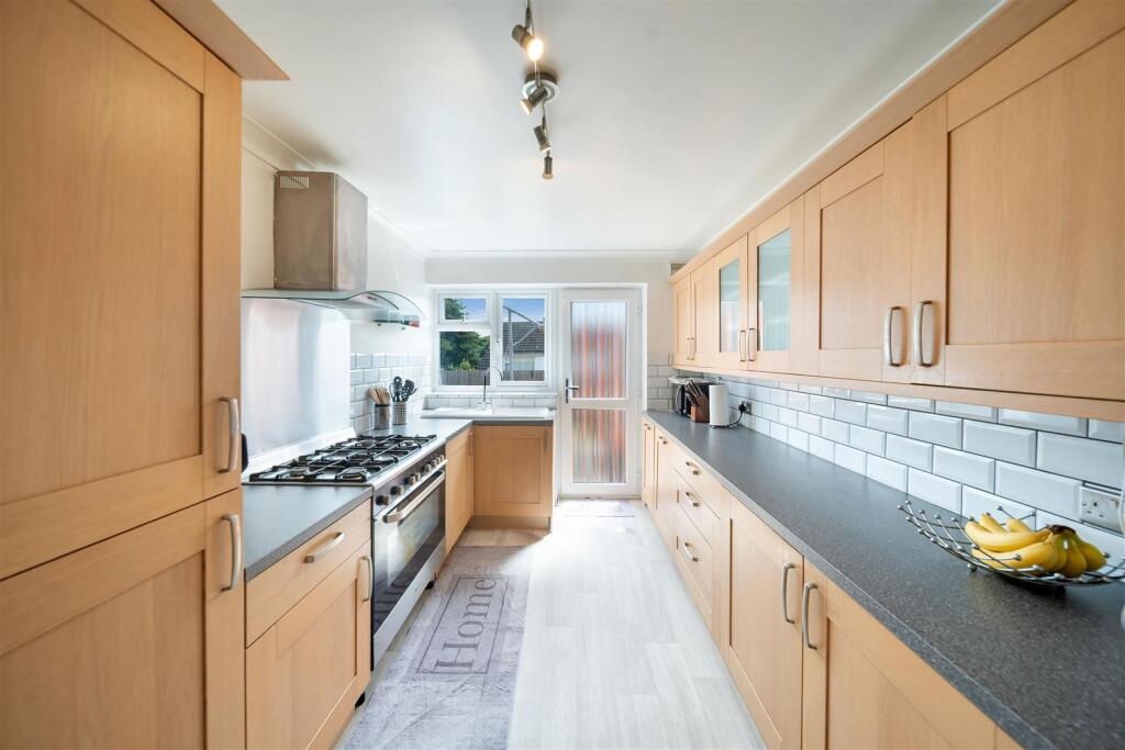 16 Dawnbrook Close-39.jpg