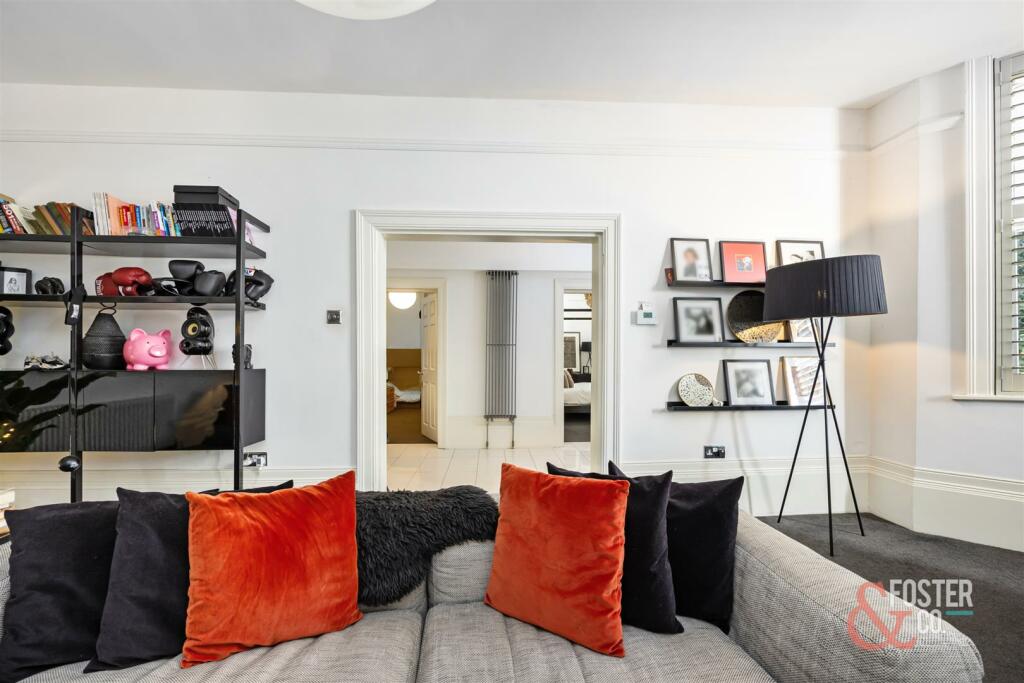 The Drive_60_Flat 6 - 011.jpg