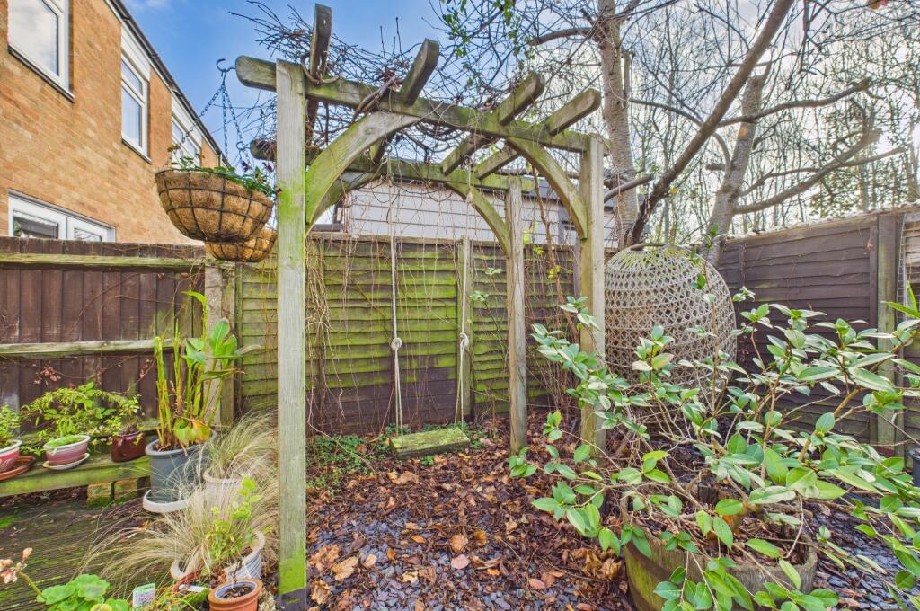 CAM02545G0-PR0531-STILL032