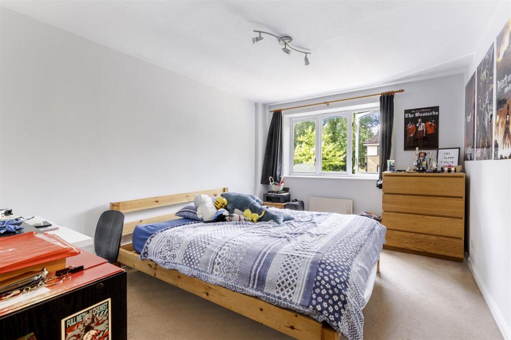 BEDROOM 2.jpg