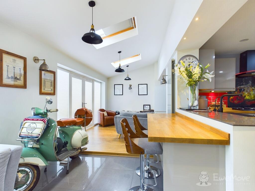 Open Plan Kitchen  family Room
