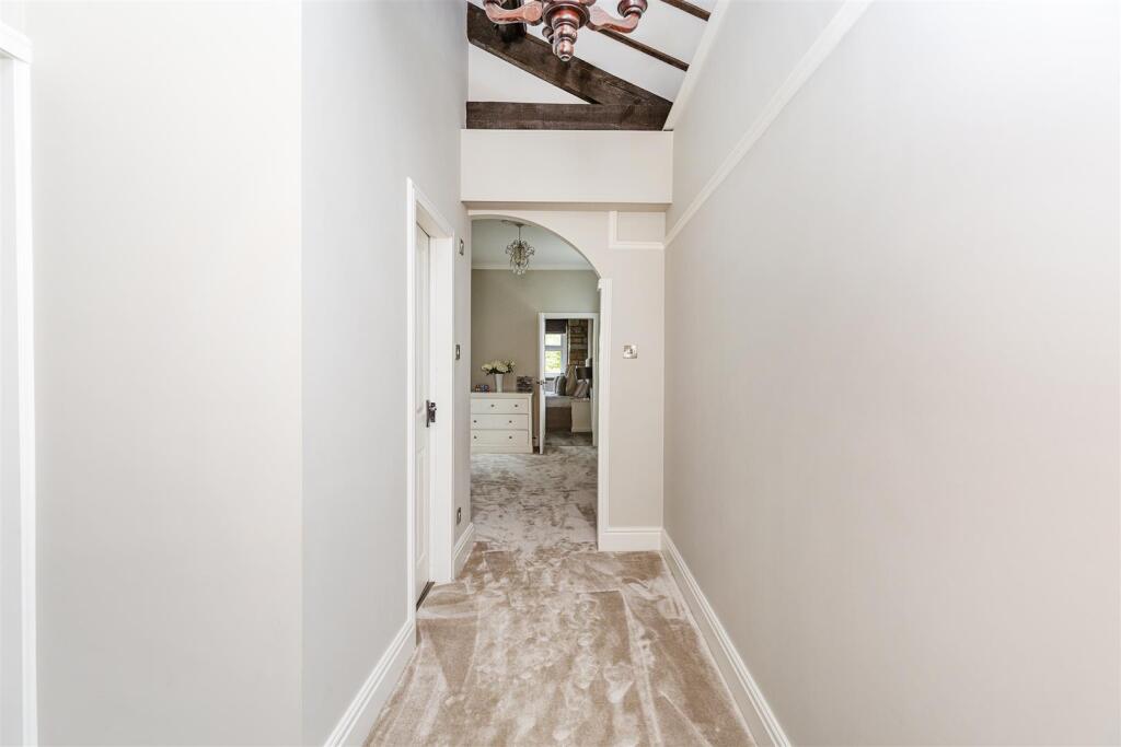 Bramleys Estate Agents - Upper Lane - Gomersal (31