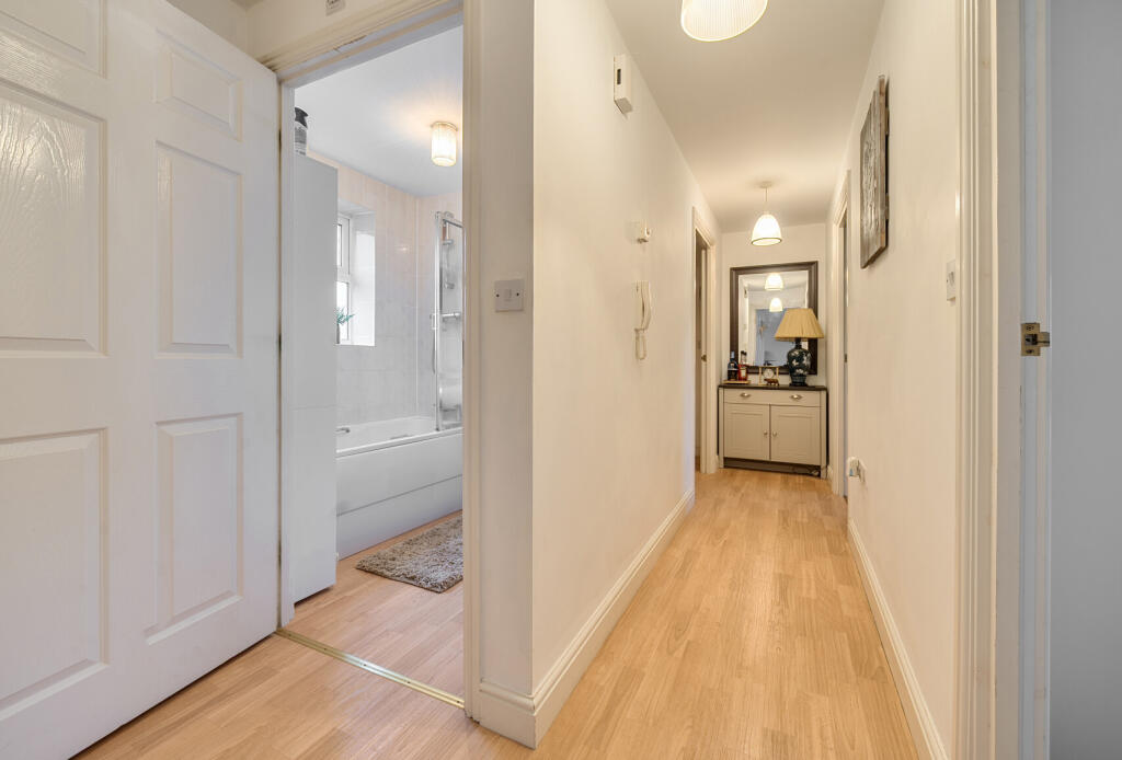 1376567-4-6911c49...