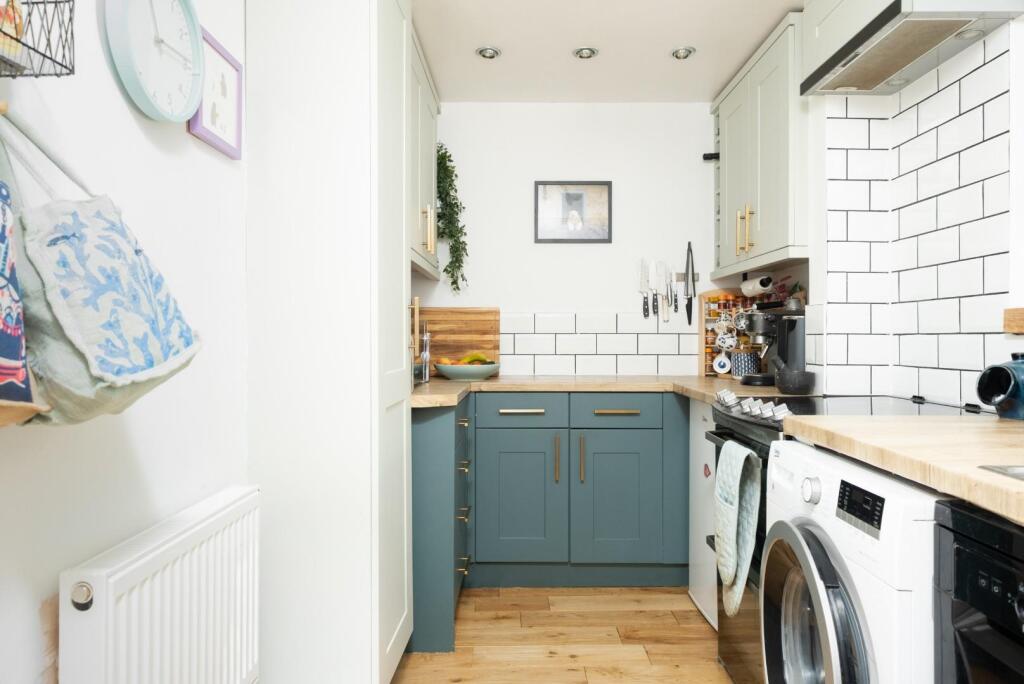 Garden Flat, 7 Cotham Side, BS6--14.jpg