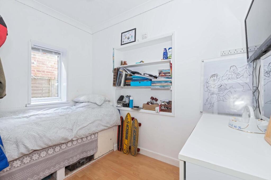 Bristol Avenue_9.jpg