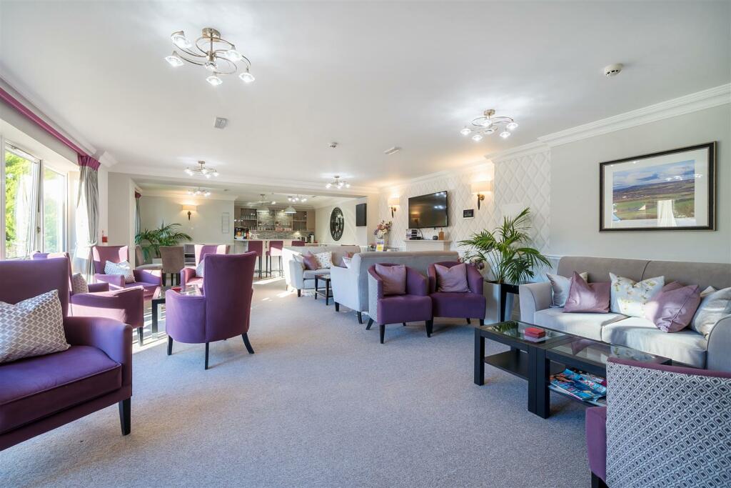 Owners Lounge (2).jpg