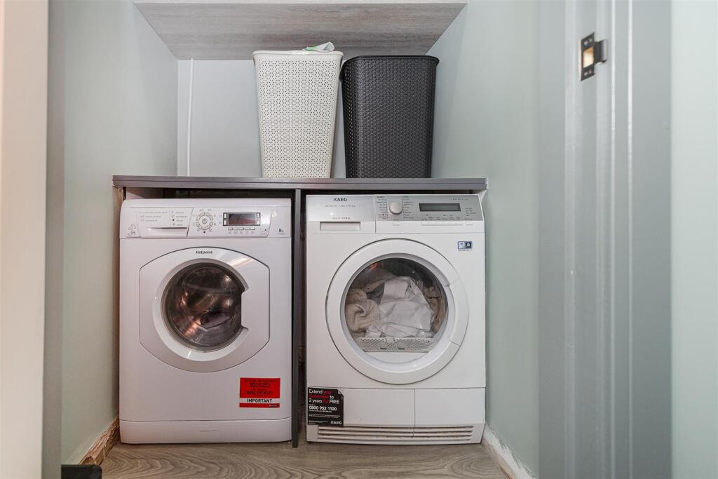 Bramleys Estate Agents - Walkley Terrace - Heckmon