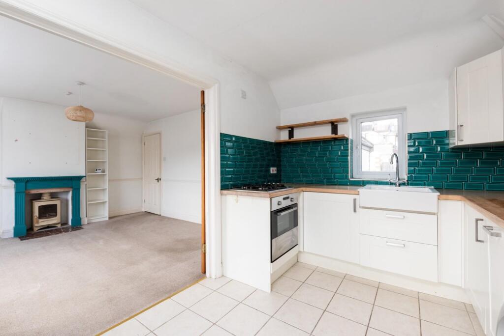 1 Claremont Mews, Bath BA1 6EZ-8.jpg