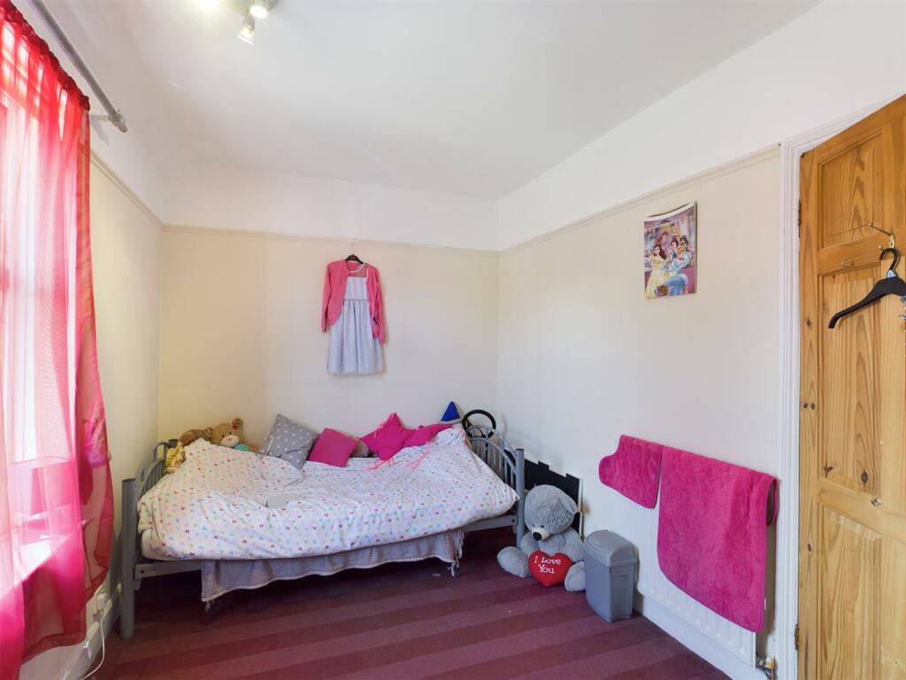 Bedroom 3 (old pic)
