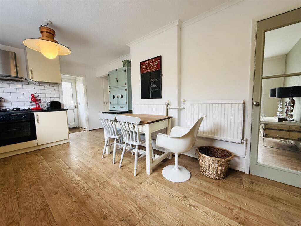 Kitchen Diner