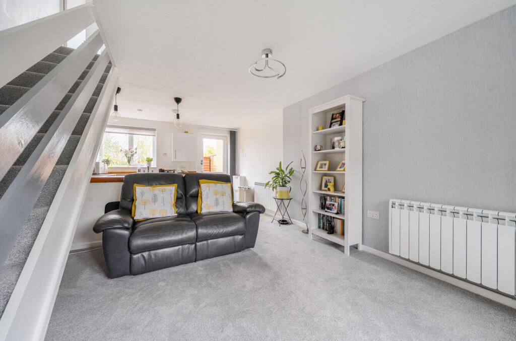 1374332-12-690336...