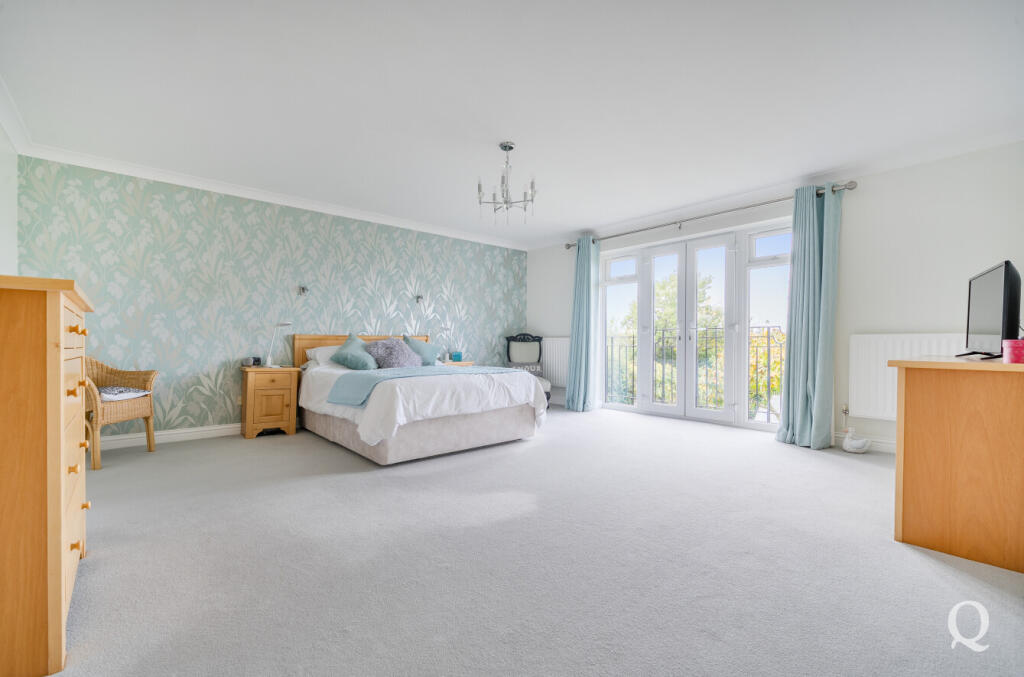 e0e4fd06-138e-4e4...