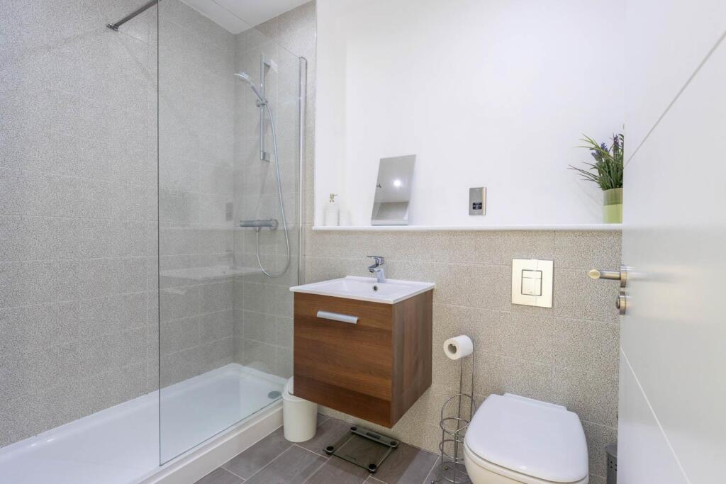 Master En-suite