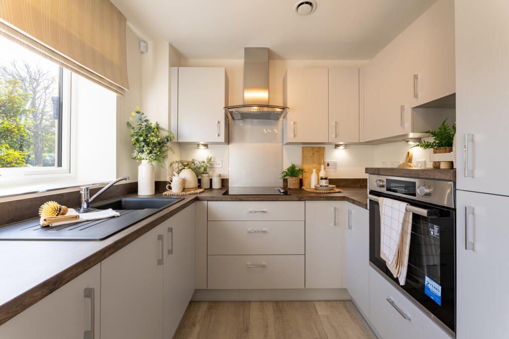 Romeo Place - Kitchen