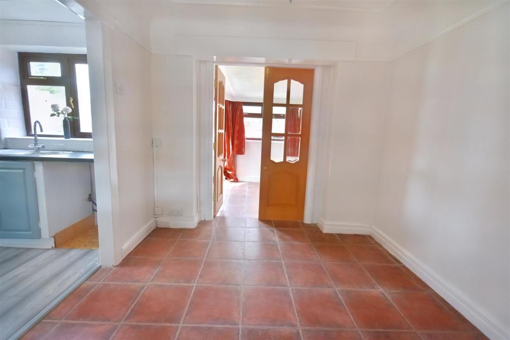 Dining Room.jpg
