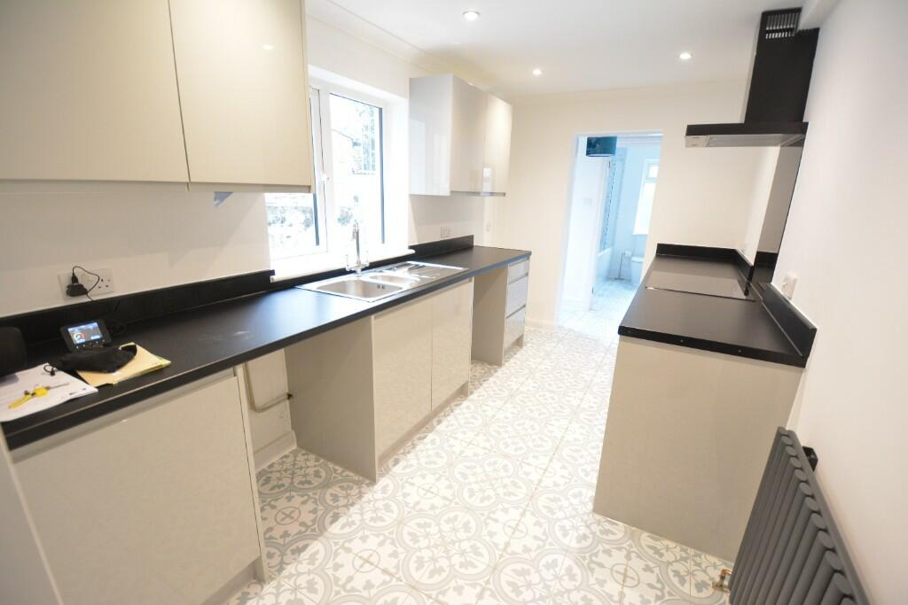 Fitted Kitchen: