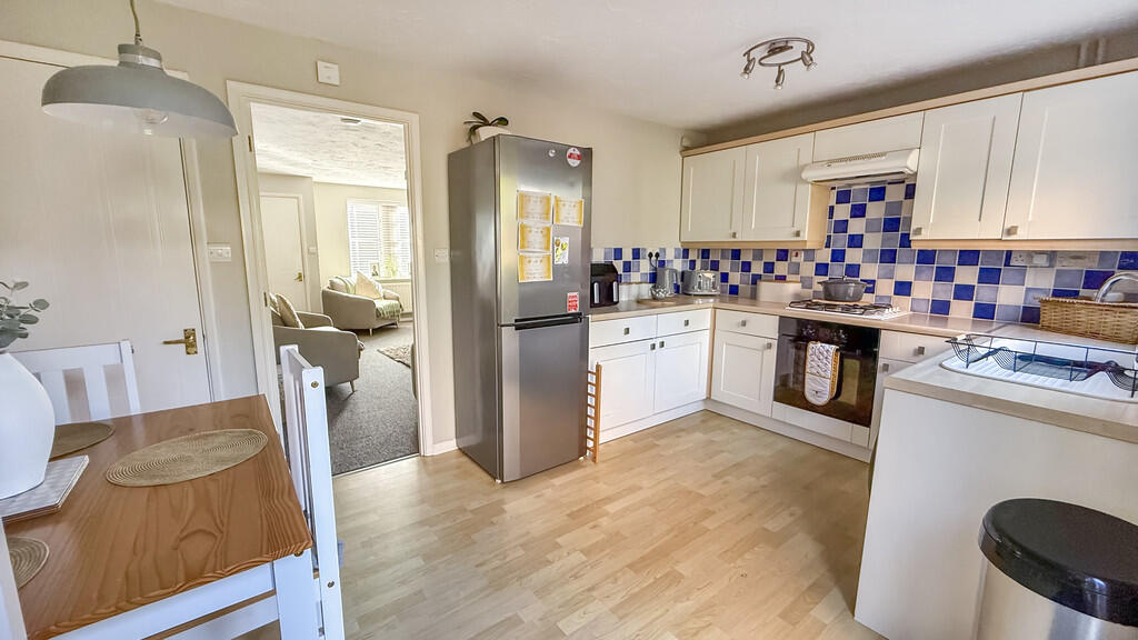 Kitchen/dining ro...