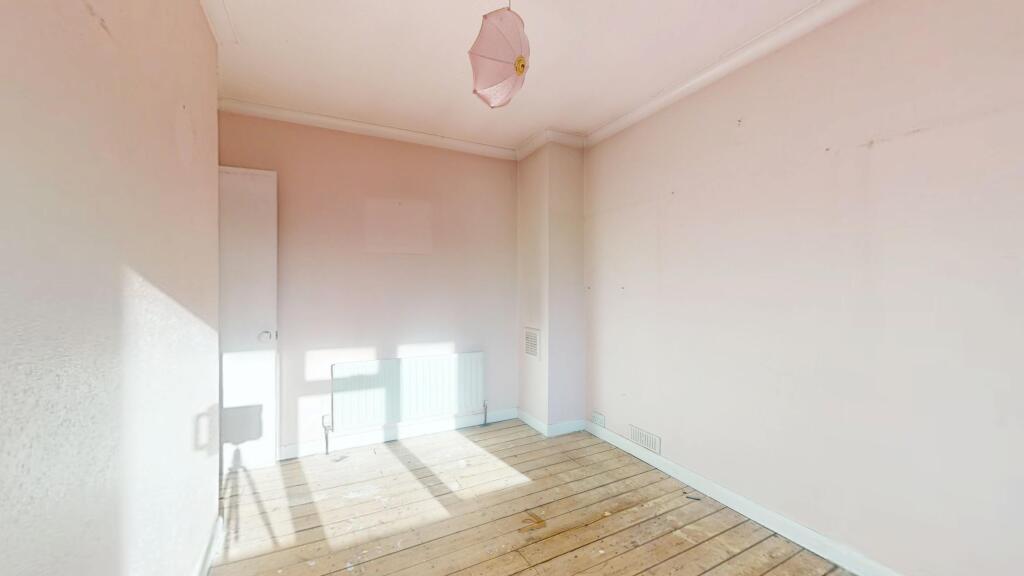 7 Canonsleigh Road, Dagenham, RM9 4DJ