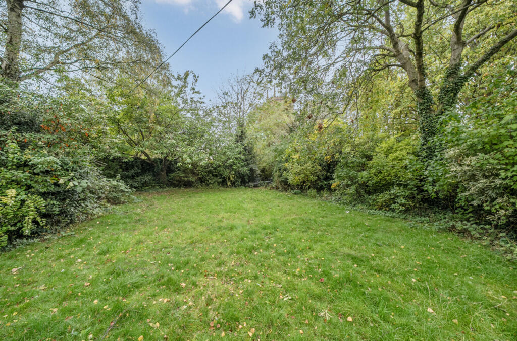 1365666-3-68e9002...