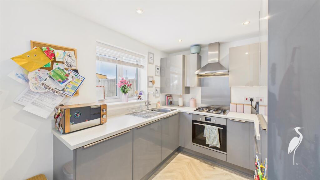 Kitchen &amp; Dining Area