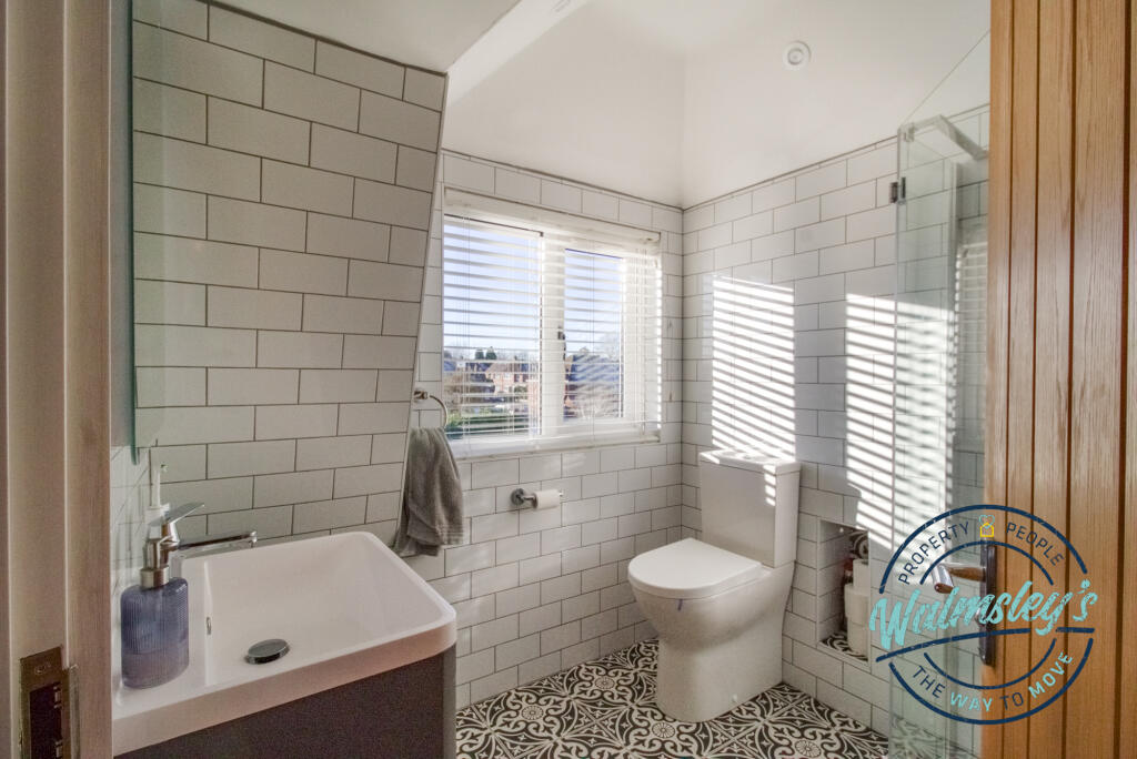 Ensuite shower