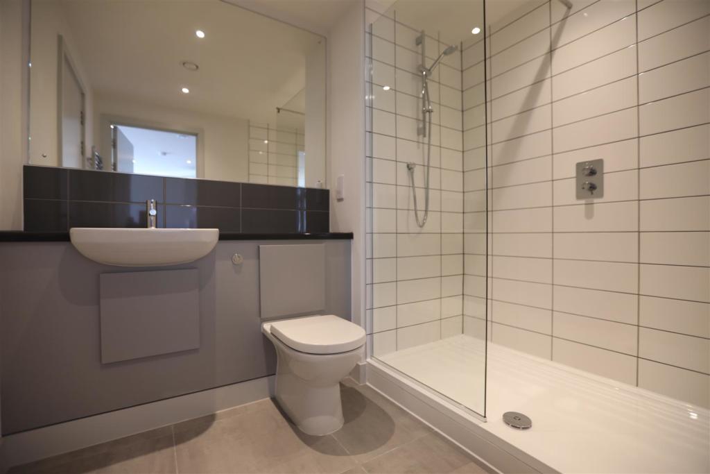 Bathroom.JPG