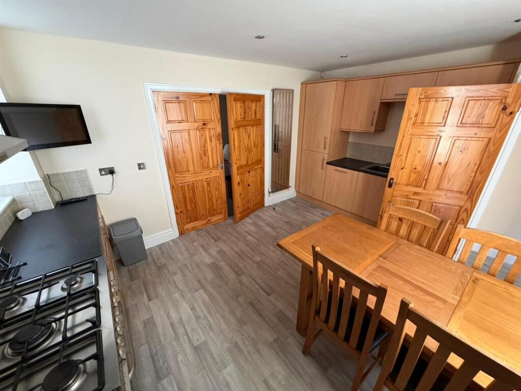 WhatsApp Image 2025-10-23 at 09.57.14_71e6edb1.jpg