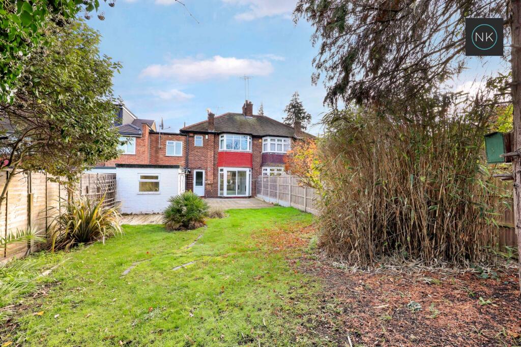 Forest Approach, Woodford Green, Essex, IG8 9BU