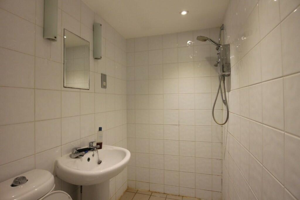 Shower/wc